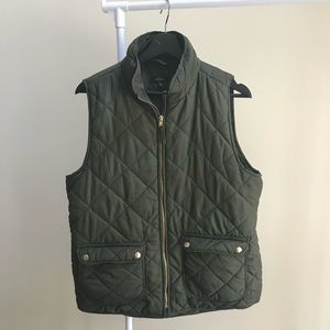 Women’s puffer vest